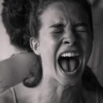 Laryssa Ayres Instagram - Até pensei em escrever algo mais extenso diante de toda vivência, mas como aprendido, é impossível expressar o que é pra quem nunca vivenciou e não se faz necessário pra quem já sabe. Outono, dias de renascimento Respiração Entrega Conexões Natureza Expansão A morte do xamã 🏹 Imensamente encantada com @viver.moksha Obrigada por conduzirem tão amorosamente cada processo ali presente ✨💡🫀 📷 @allemanzano__