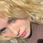 Laryssa Ayres Instagram –