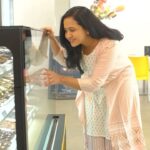 Lasya Manjunath Instagram – Indulge in the world of exquisite chocolate artistry with Havia Chocolates. 
Embrace the sweetness of February with 25% off on divine Havia Chocolates! Craft your perfect gift pack with a wide range of chocolate delights. Click the link to register and enjoy your discount on @havia.chocolates purchases of Rs. 500 or more. 
#HaviaChocolates #SweetSurprise #FebruaryDelight #GiftOfLove #MeltInYourMouth #Offers #discounts