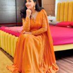 Lasya Manjunath Instagram - 🧡✨ Outfit: @pari.designers_ Jewellery: @fashioncurvee Makeup & hairstyling : @vinusha_makeoverartistry