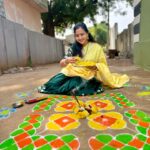 Lasya Manjunath Instagram – భోగ భాగ్యాలనిచ్చే భోగి, సరదానిచ్చే సంక్రాంతి, కమ్మని కనుమ, కొత్త వెలుగులను నింపాలని కోరుకుంటూ.. సంక్రాంతి శుభాకాంక్షలు🙏🏻

My outfit : @pari.designers_ 

#makarasankranthi #happysankranti #sankranthi2024 
#1stfestivaloftheyear