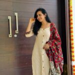 Lasya Manjunath Instagram - “You define your own life. Don’t let other people write your script.” ❤️ Outfit : @pari.designers_
