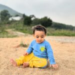 Lasya Manjunath Instagram – Munnu 😍😘❤️

#cutie
1st time sand ⌛️ lo adukuntunnadu ..
Full vlog in my youtube channel 😊