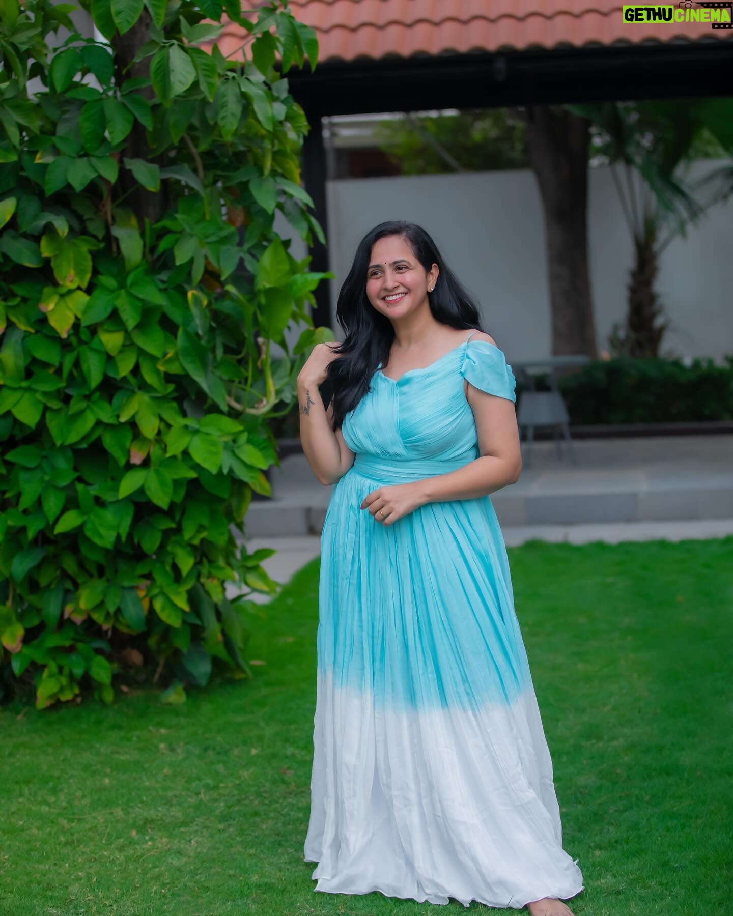 Lasya Manjunath Instagram - I’M PROUD OF THE WOMAN I AM TODAY 👍🏻 I Know How To Keep My Life In Line. With Tears In My Eyes, & I Still Manages To Say “N0, I’m Fine.” From girlhood to womanhood, my journey has been filled with struggles, highs, and lows. But through it all, I’ve remained resilient, standing tall and leading my life with strength. Today, I stand proud of the woman I’ve become. Here’s to embracing every challenge and celebrating every triumph! 💪🏽✨ #InternationalWomensDay #ProudWoman” Outfit : @pari.designers_ 📷: @giggles_photography_hyd