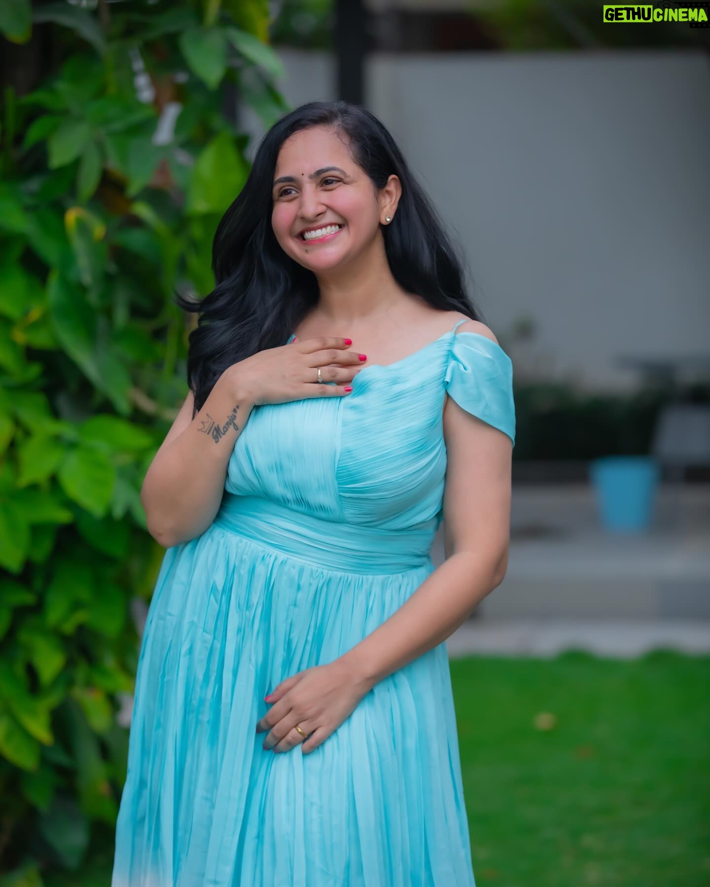 Lasya Manjunath Instagram - I’M PROUD OF THE WOMAN I AM TODAY 👍🏻 I Know How To Keep My Life In Line. With Tears In My Eyes, & I Still Manages To Say “N0, I’m Fine.” From girlhood to womanhood, my journey has been filled with struggles, highs, and lows. But through it all, I’ve remained resilient, standing tall and leading my life with strength. Today, I stand proud of the woman I’ve become. Here’s to embracing every challenge and celebrating every triumph! 💪🏽✨ #InternationalWomensDay #ProudWoman” Outfit : @pari.designers_ 📷: @giggles_photography_hyd