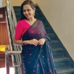 Lasya Manjunath Instagram – 🖤🩷

Saree : @pari.designers_