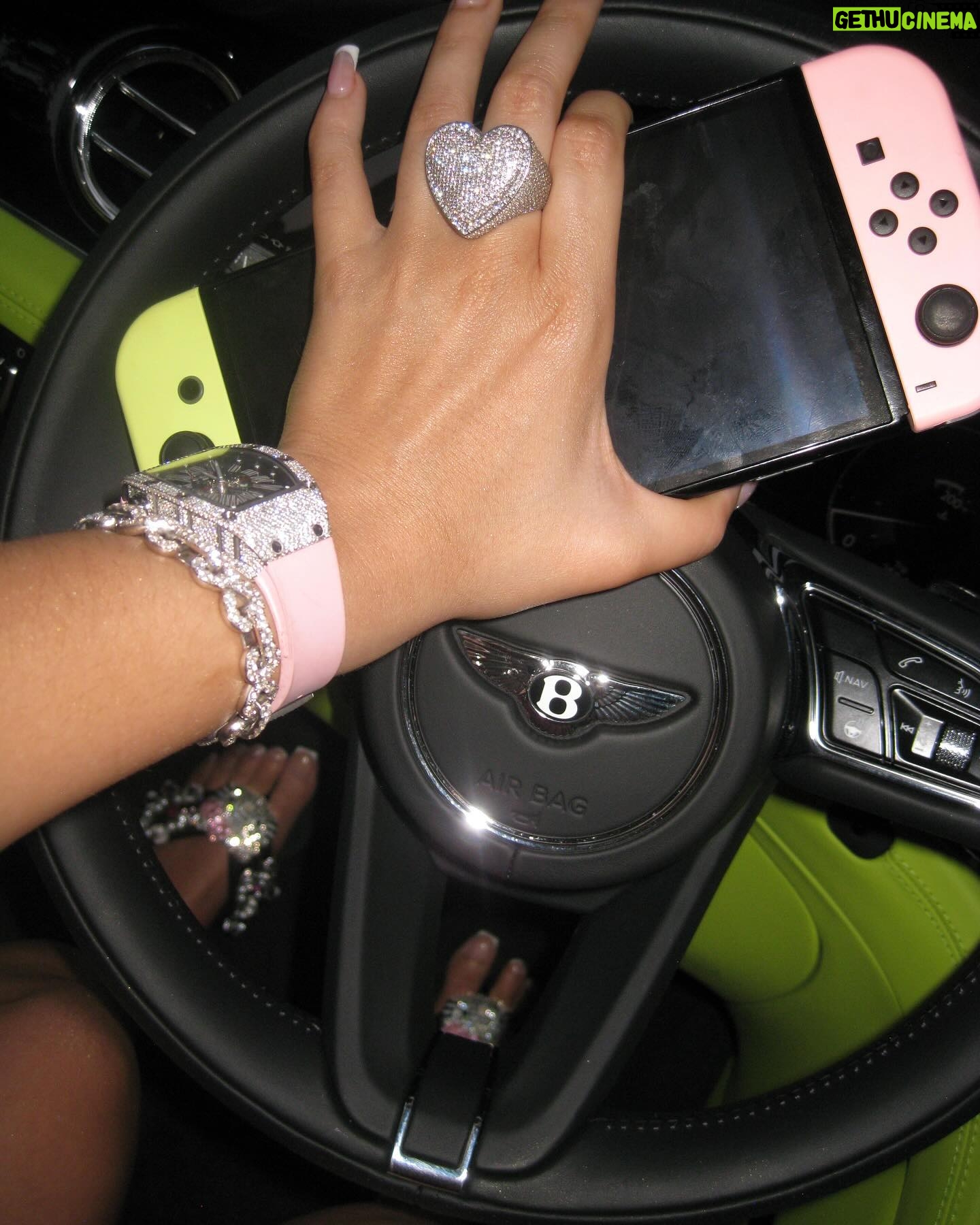 Latto - 1.2 Million Likes - Cosmo & Wanda ainβt slick π€¨πͺ