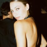Laura Archbold Instagram - Un día a la vez…