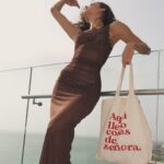 Laura Archbold Instagram - "Aquí llevo cosas de señora" Si señor… 👜 @be__gut