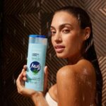 Laura Archbold Instagram - A Laura le encanta la nueva línea Muss Control Caspa, porque le da a su cabello todos los cuidados que necesita. Ya hace parte de su rutina diaria y por eso su cabello siempre luce visiblemente saludable. #Muss #ControlCaspa #Nuevo