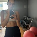 Laura Archbold Instagram - Ha pasado mucho tiempo desde la última vez. #robandofotos