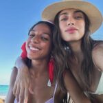 Laura Archbold Instagram – Dame la mano para darle la vuelta a mi isla bonita.
🌴