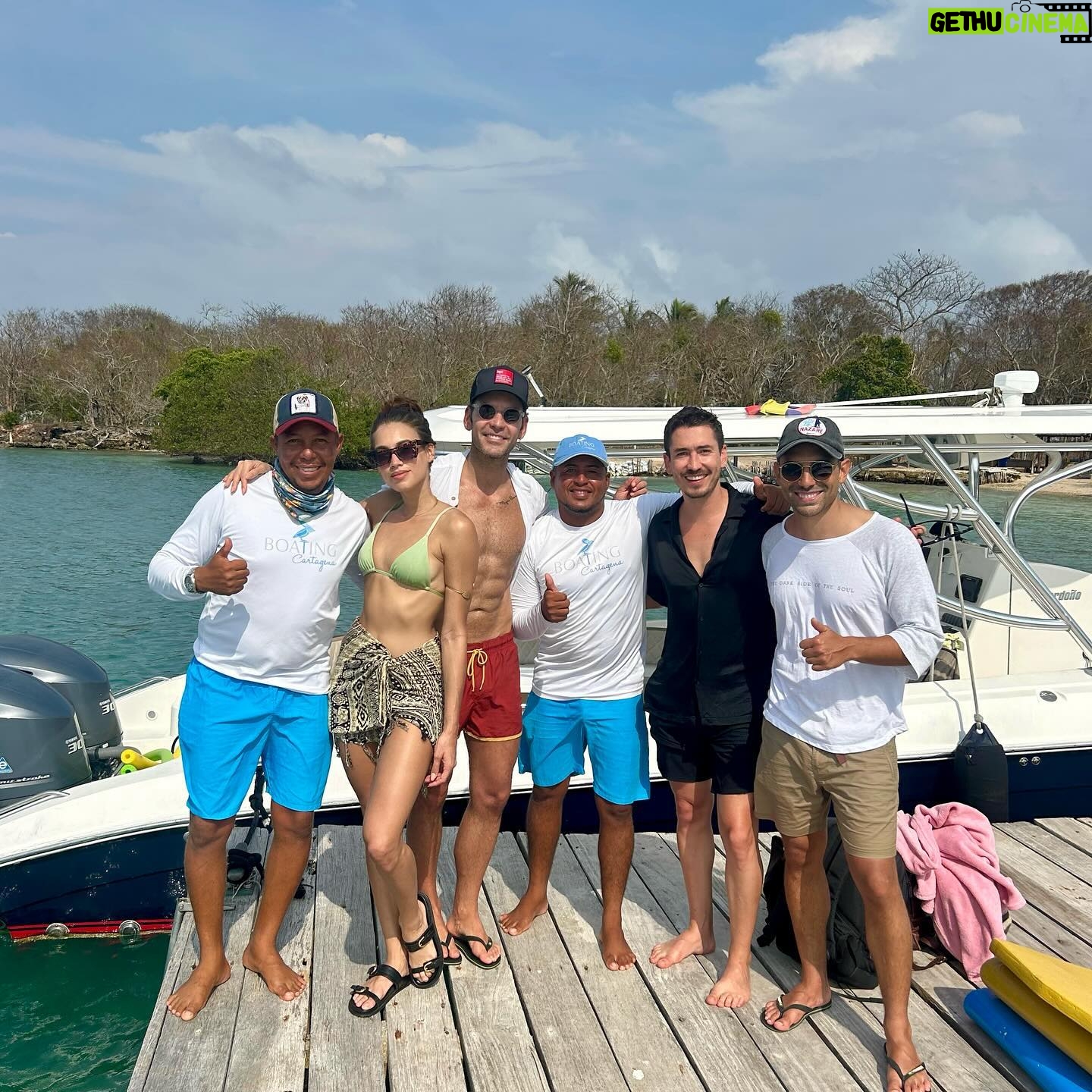 Laura Archbold Instagram - Happy kids on board. Especial agradecimiento para @boatingcartagena ✨ Debí haber hecho algo muy bueno para merecer tanto cariño. • Y para las que me preguntaron: La ropa es de una marca colombiana divina que se llama @nawaresortwear