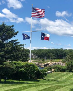 Laura Bush Instagram - Happy Fourth of July! 🇺🇸