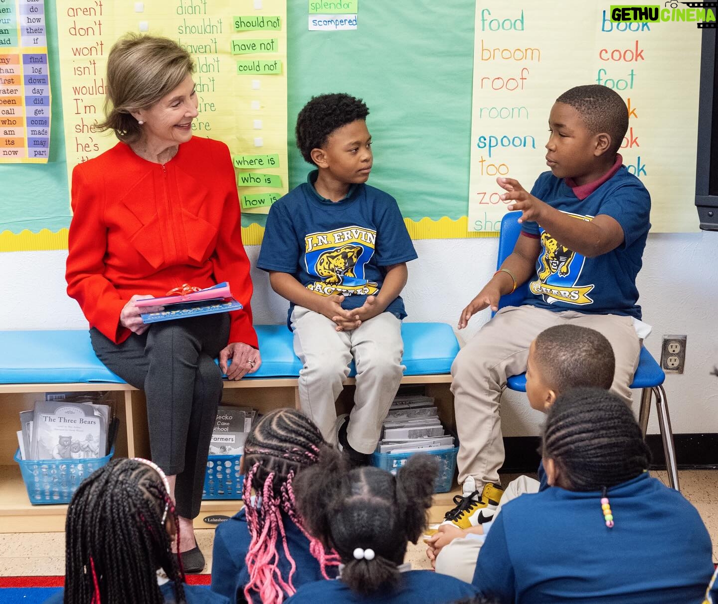 Laura Bush Instagram - Reading opens doors to imagination and opportunity. That’s why today, I celebrated @unitedway’s #ReadAcrossAmerica by reading to first grade students at J.N. Ervin Elementary School in Dallas. By reading to students in your communities, you can inspire a lifelong love of reading. Thank you, Mrs. Wallace, for letting me share my love of reading with your classroom. 📚