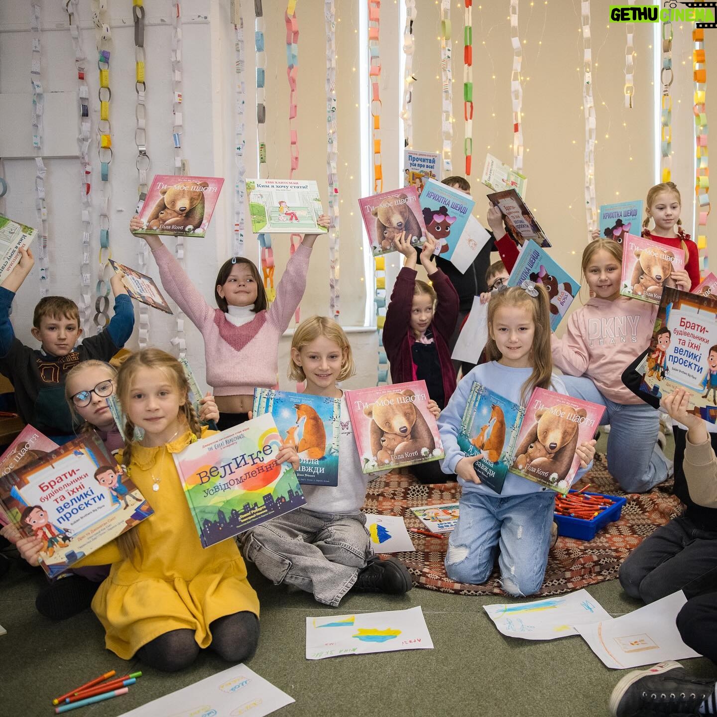 Laura Bush Instagram - Jenna and I are happy to be part of the “Ukrainian Books for Kids” initiative that donates translated books to displaced Ukrainian children and families. Thanks to @harperkids, @harpercollins, @creativeartistsagency, @rescueorg, @rescue_uk, and @endlesscomputers for helping to bring the joy and comfort of books and reading to these children. More information is in the link in my bio. #BooksForUkraine #ReadAllAboutIt