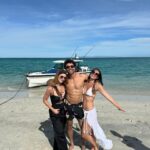 Laura Carmine Instagram - april.jpg Abril el mejor mes 🤍🎂🎉💐 1.Mi cumpleaños 2.Mi hermana del alma 3.Elenco película boricua Perla (se cortó Carlos Ponce🤦🏼‍♀️) 4. Dos amigos, dos productores 5. Reencuentro Rigo, Isa y Angela 🤍 6. La Paz, B.C.S. 7. No se que haría sin ellos, los culpables de todo😂 8. Un buen viaje 9. Girls Trip 10. Friends time