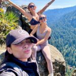 Laura Carmine Instagram - My kind of Sunday 🥾🍃🍂🌳