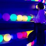 Laura Carmine Instagram - Una posada diferente ¿a ver si adivinan de todos estos mundos cuál fue es mi película favorita? Mira como me divertí en el último