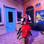 Laura Carmine Instagram - Una posada diferente ¿a ver si adivinan de todos estos mundos cuál fue es mi película favorita? Mira como me divertí en el último