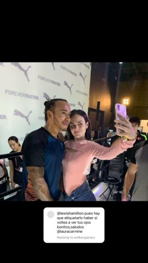 Laura Carmine Instagram - Ya ya me vio a mis ojitos 😍😭 pero hasta ahí.