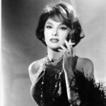 Laura Chiatti Instagram - Regina, bersagliera , donna dallo spirito libero, ma dal cuore tormentato… occhi penetranti , volto dalle mille sfumature , talento innato ed inimitabile…. Sei stata “l’amante italiana “ di Dellanoy, “ il bellissimo novembre “ di bolognini , “le piacevoli notti “ di Lucignani, la fatina di Comencini , e molto ma molto altro… Ora “Va nuda per il mondo “… Buon viaggio Lollo ❤️