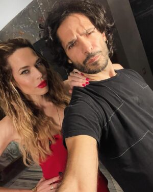 Laura Chiatti Instagram - verso il 2024 … insieme ❤️ @marcoboccireal