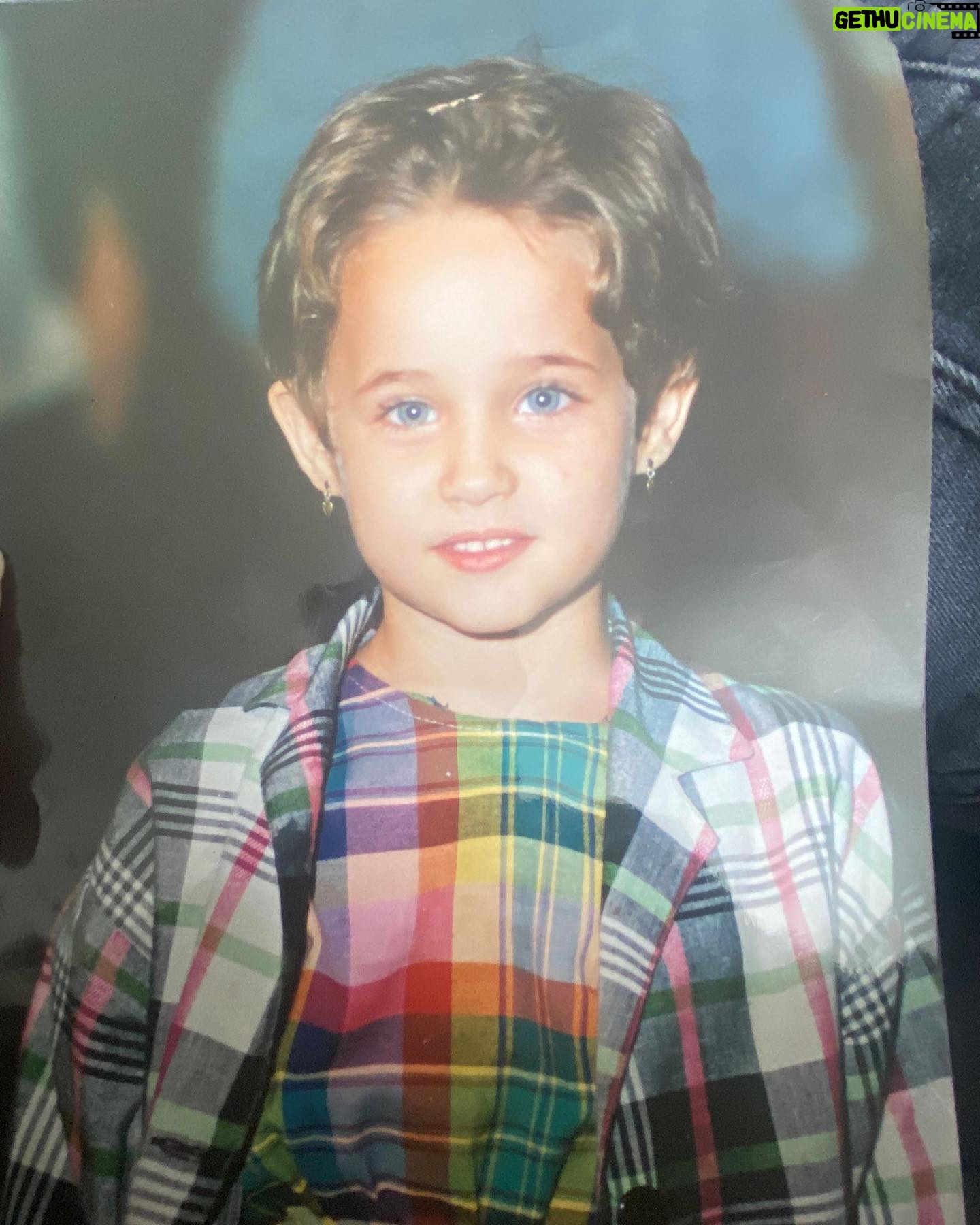 Laura Chiatti - 17.6K Likes - Auguri piccola grande Laura… Perché solo tu puoi sapere quanto ancora di te è rimasto immutato in quegli occhi , ed in quel TROPPO gentil cuor❤️