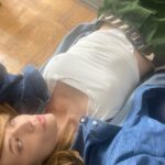 Laura Chiatti Instagram - le notti che non finiscono mai … #set #addioalnubilato2