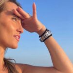 Laura Chiatti Instagram – Sei la parte del mio cuore che batte con il ritmo giusto,  la quiete dopo la tempesta che fa nascere l’arcobaleno… la voce coraggiosa di cui ho bisogno , anche quando non lo dico… sei l’angelo che mi solleva , quando io mi dimentico di volare. Buon compleanno sorellina mia…..ti amo @elisa.chiatti77