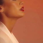 Laura Chimaras Instagram - #TBT de una colaboración que hice✍🏻 El poema se llama “Me Elegí” ¿Ya escuchaste completo este poema? Si no, puedes ir a Spotify - Apple Music - a todas las plataformas de música 🎤 El video oficial está en YouTube 🤍 #poesíaymúsica #poemas #meelegí #chimaraslaura #poeta #poemaycanción