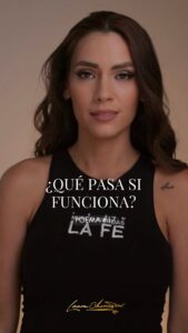 Laura Chimaras Instagram - ¿Qué pasa si funciona? 🤎 #poema #poemacorto #poesía #chimaraslaura #poeta