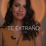 Laura Chimaras Instagram - TE EXTRAÑO 💔 POEMA 9/29 #poema #poemacorto #poesía #poesíaenespañol #poetry #poetrycommunity #poet #poetisa #chimaraslaura #poemas #poemasdeamor