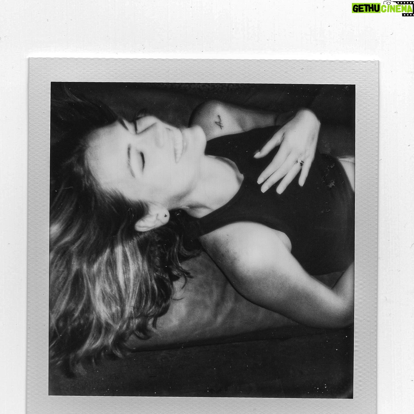 Laura Chimaras Instagram - GUEST: @chimaraslaura NUMBER: 004 @juaanji