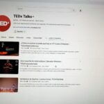Laura Chimaras Instagram - YA ESTAMOS EN LA PLATAFORMA DE TED❌🔥😭 UNO DE MIS SUEÑOS SE ACABA DE HACER REALIDAD, ESTAR EN @ted Y HABLANDO DE POESÍA ✍🏻 NO IMPORTA CUÁNTAS VECES TE DIGAN QUE NO LO VAS A LOGRAR. QUE TE CRITIQUEN O JUZGUEN, NO IMPORTA, NO ESCUCHES, SI ESO QUE ESTÁS HACIENDO TE DA FELICIDAD, SENTIDO Y GANAS DE SEGUIR VIVIENDO… NO PARES. PUEDEN IR A ESCUCHARLA EN EL LINK DE MI PERFIL O IR DIRECTAMENTE A YOUTUBE Y COLOCAR TED Y LES APARECE. GRACIAS A MI PÚBLICO SIN ELLOS MIS LIBROS O POEMAS NO TENDRÍAN SENTIDO. GRACIAS A LOS QUE SUEÑAN CONMIGO Y ESTÁN MONTADOS EN ESTE BARCO @profmosquera @alikydsousa @nelsoncollazo @chestercastel23 @robbiemeza @luzmarinamarti @andreachimaras @luisluyando GRACIAS 🫶 Gracias a @lvgarciag @soymelissaserrano @tedx.altamirawomen por esta oportunidad, gracias, los admiro mucho🫶❌ Fotografia de @doncremadesdiario #ted #tedxaltamirawomen #tedx #poeta #poesíaymúsica #lapoesíapuedesalvarte #poemas #chimaraslaura