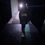 Laura Chimaras Instagram - Jamás pensaron que la poesía haría de las suyas y nos llevaría a vivir la experiencia de tener tantas almas encontrándose en un sólo lugar. Mientras otros pierden tiempo en la crítica y juzgar… cada día qué pasa sólo busco de aprender a escribir mejor y saber que entre cada línea de mis poemas tengo un lugar, tengo un hogar. Ya mañana me presento en Caracas y el domingo en Puerto Cabello🖤 Será un fin de semana de muchas experiencias, almas, risas, lágrimas, aplausos, ya estoy lista para verlos a todos. Aún tenemos fechas de Nunca Pierdas la Fe 4 de Agosto en San Cristobal Y mi cierre el 5 de Agosto en Valencia Entradas en mi perfil🎟️