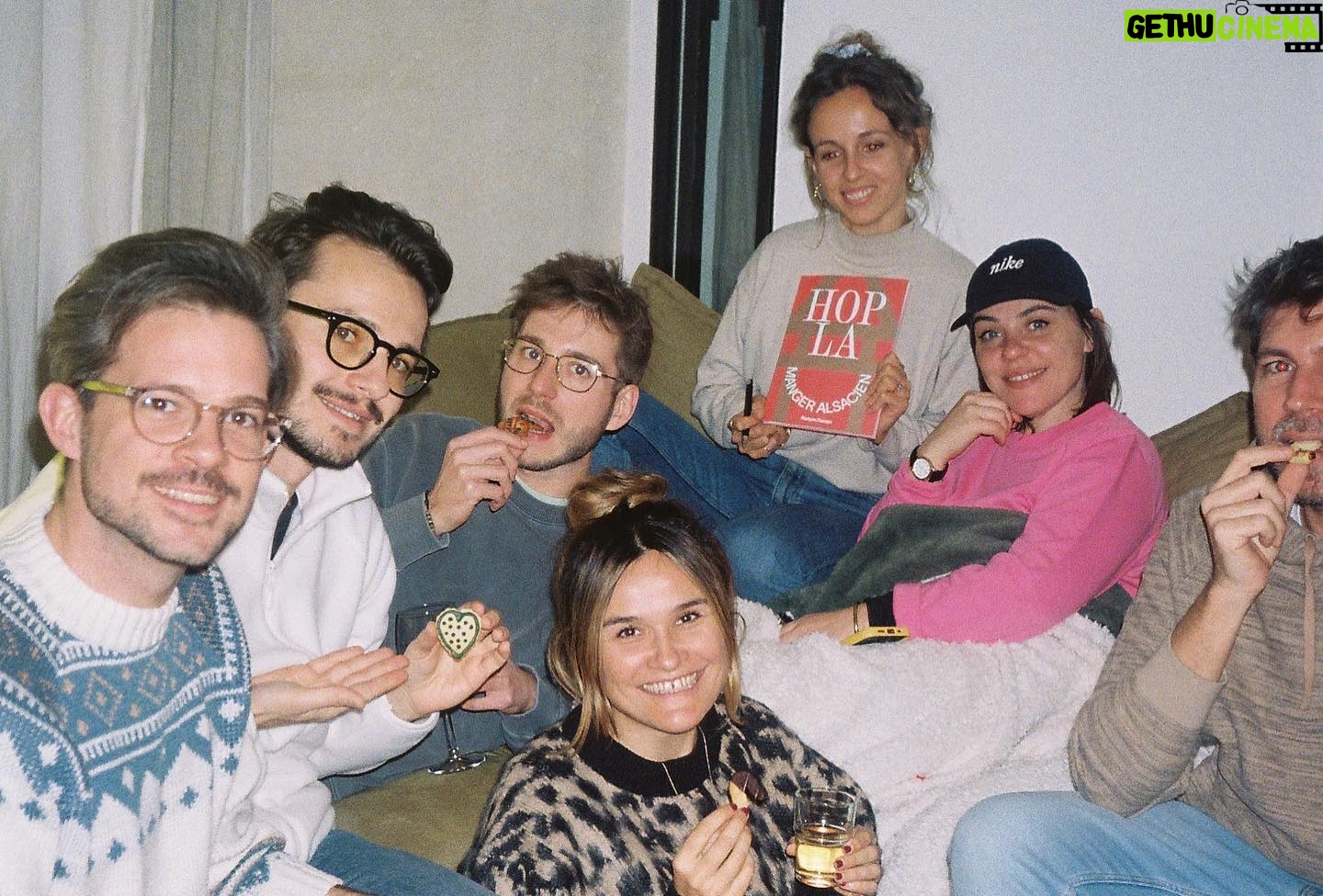 Laura Felpin Instagram - ❄️argentic friends and fam ✨