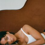 Laura Harrier Instagram - at home in la by @adrianmartinn