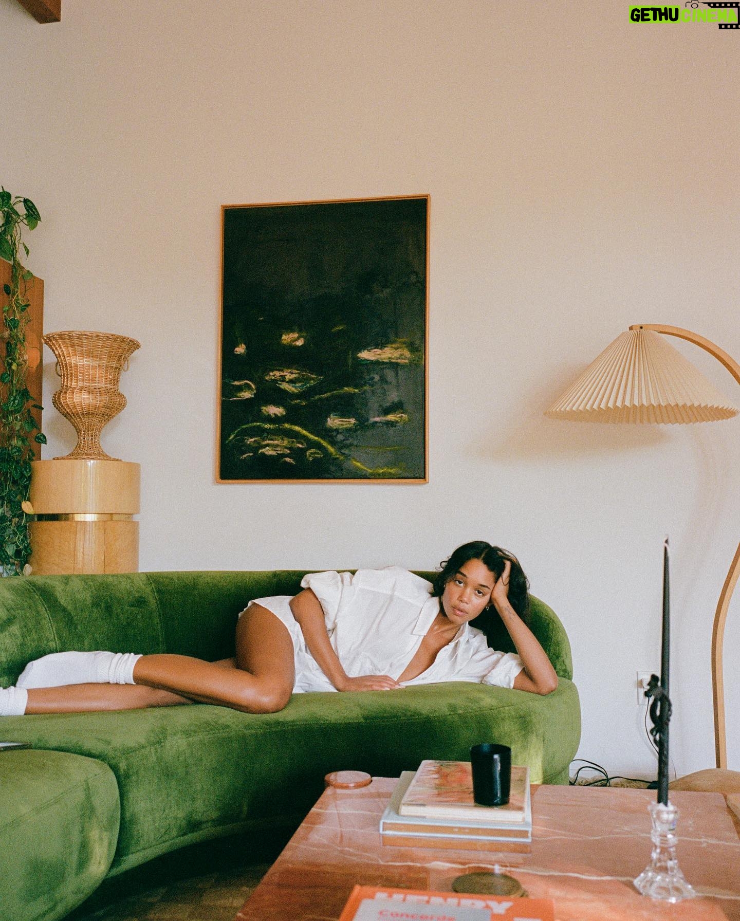 Laura Harrier Instagram - at home in la by @adrianmartinn