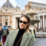 Laura Neiva Instagram - Vaticani 🇮🇹🥹 📸 @guilhermeerrocha