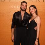 Laura Neiva Instagram - Noite de festa com a @bulgari ✨ Fui convidada para celebrar junto à marca os 75 anos do icônico Bulgari Serpenti no Brasil . Uma noite incrível a altura deste símbolo de metamorfose sem fim que nos apresentou em primeira mão a colaboração criativa entre o artista brasileiro Gabriel Massan e Bulgari ✨ 📸 @agenciabrazilnews & @joaokopv Stylist: @thiagobiagi #Serpenti75 #BulgariJewelry #publicidade