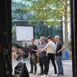 Laura Prepon Instagram – Moved outside of the sound stage for this scene while directing #That90sShow! 🎬