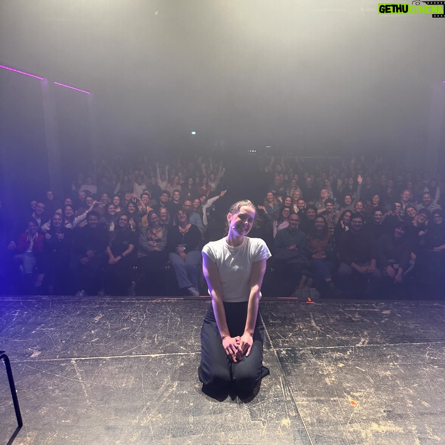 Laura Ramoso Instagram - Milanooooo!!! Grazie grazie grazie for kicking off the start of my EU/UK tour last night at the super cool @santeriamilano !!! You were electric and FAB and SO FUN!!! Opening the show in Milano of all places just felt so correct 👌 Alla prossima!!! Ciaoooooooo!!! 🇮🇹🙌🍾