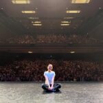 Laura Ramoso Instagram - Perth!!! Another fun show, I will never forget your incredible food and hot hot hot dry dry dry climate even though everyone told us this was “mild” and that we were “lucky” 🌞🥵 how do you do it?? @regaltheatre