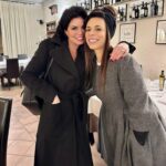 Laura Torrisi Instagram – Quando il talento tocca le corde dell’Anima, accade la magia! ✨🎶✨
É stato molto più di un concerto. 
Un viaggio mistico meraviglioso! ✨💓
Grazie ragazzi, porterò questa serata per sempre nel mio cuore ❤️. #toreremoancora 
@amaramusicofficial @cristicchi