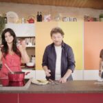 Laura Torrisi Instagram – La cucina è il luogo dove tutto può accadere! ✨😊
Specialmente se sei in compagnia di un giovane chef e di amici vip ai fornelli! 👩🏻‍🍳

#QuestoNonLoSoFare 
In prima tv da Mercoledì 28 giugno alle 22:00 su #FoodNetwork #Canale33

@federicofusca
@leonardo_pieraccioni
@gigidalessioreal
@nekfilipponeviani 
@sergio_friscia 
@marghegranbassi
@antoniocapitani