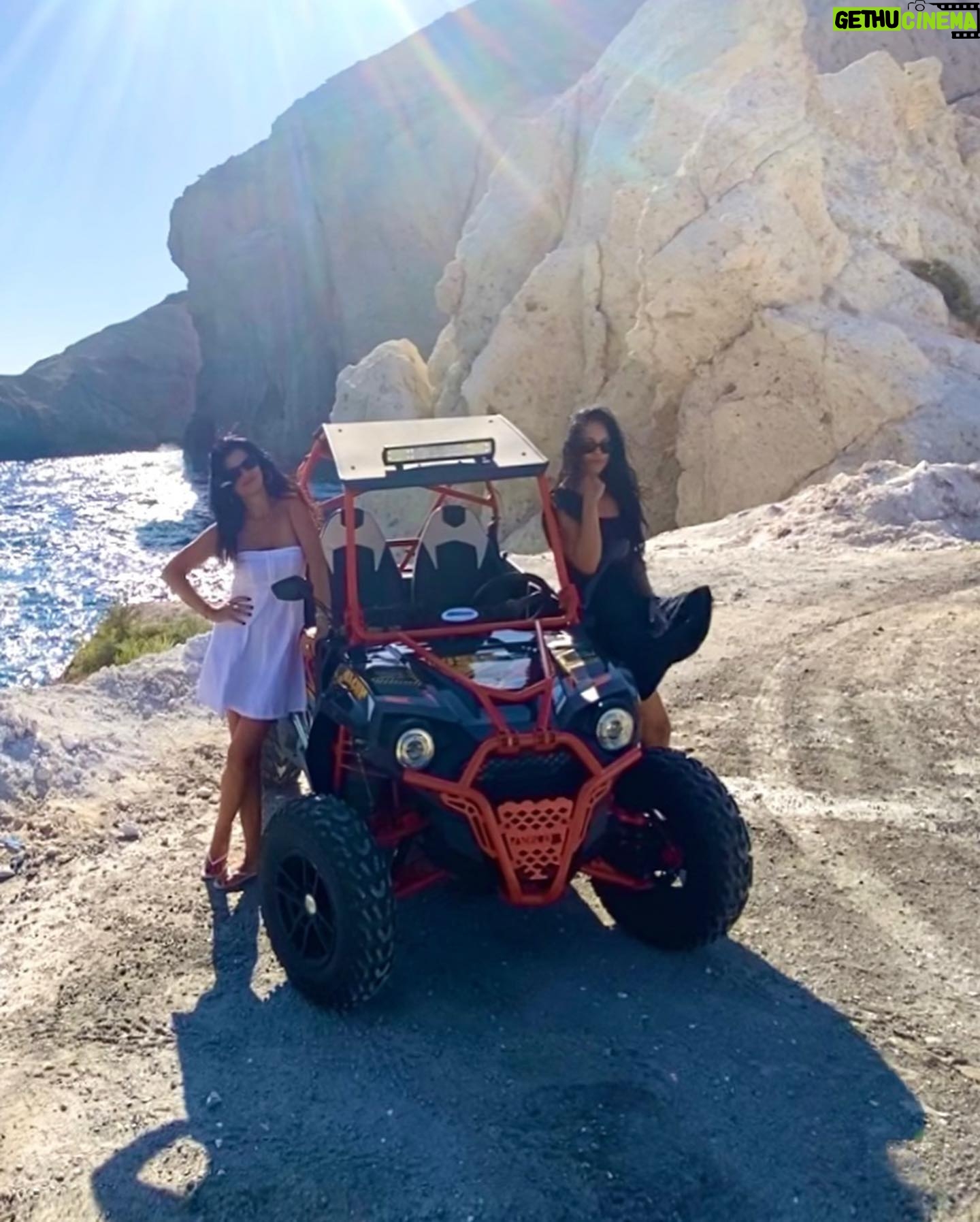 Laura Torrisi Instagram - Magic Fyropotamos on the road β¨πΊπ§Ώ @freedomofsmile π