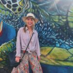 Laura Whitmore Instagram – ☀️ 🌺 🦀
