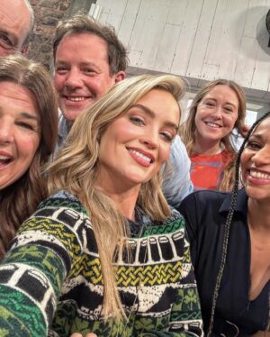 Laura Whitmore Instagram - Lá Fhéile Pádraig sona duit ☘️
So grateful for the people I got to spend this weekend with! Big up the Irish team and loving each day with the joy you deserve. Sending love and craic to you all!

1st jumper is @callan_knit with bray head and some of my favourite irish things! Guinness jumper @pellador_fc 
Thank you @saturday.kitchen @bbcone and @matt.tebbutt for a great start to the celebrations and @clodagh_mckenna for throwing the best party EVER!