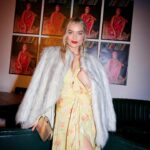 Laura Whitmore Instagram - Recently snacking, shooting and playing 🍫 🎥 🎤 🐥 👠